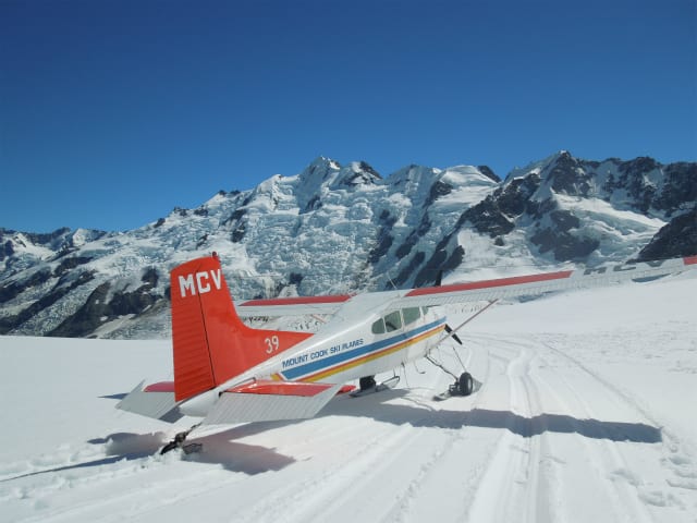 �܂������@�X�́@�͂���ρ@��Ȃ��I�R�ƎR�̊ԂɁ@�������Ƒ����Ă��܂��킟�I